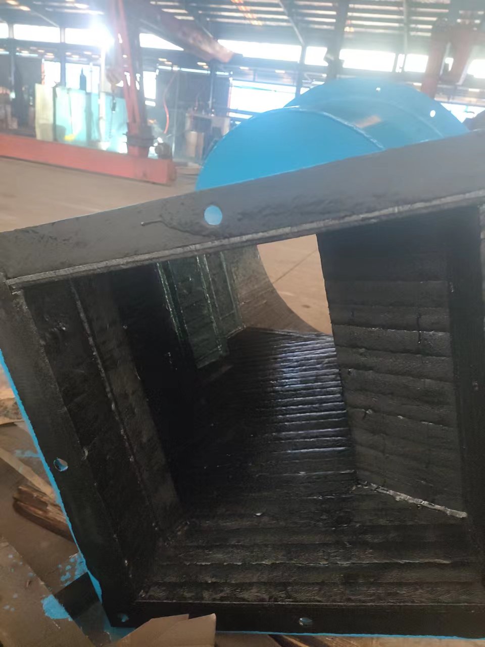 澳门耐磨方变圆堆焊耐磨板