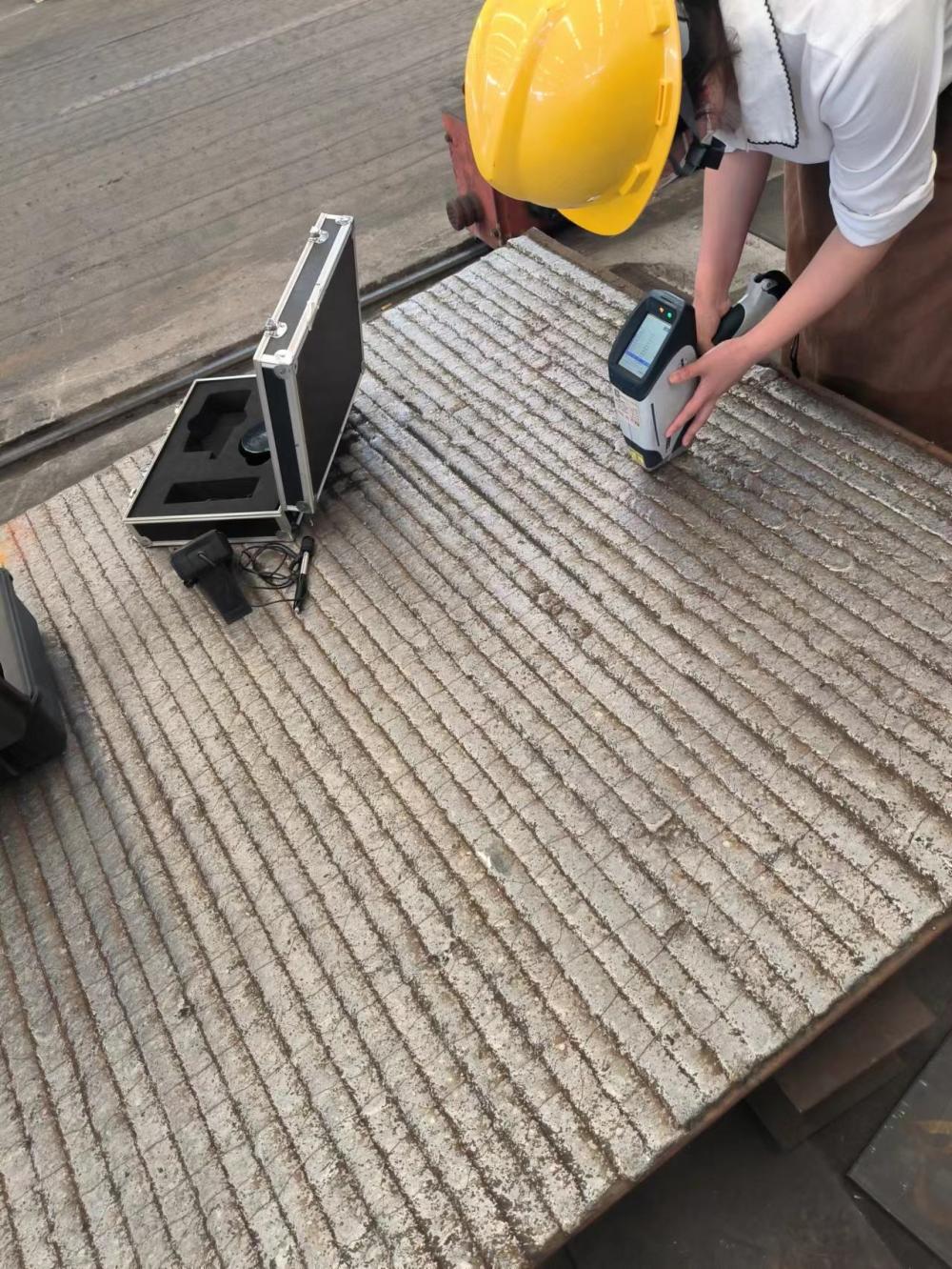 澳门高铬耐磨板8+6 10+4 12+8